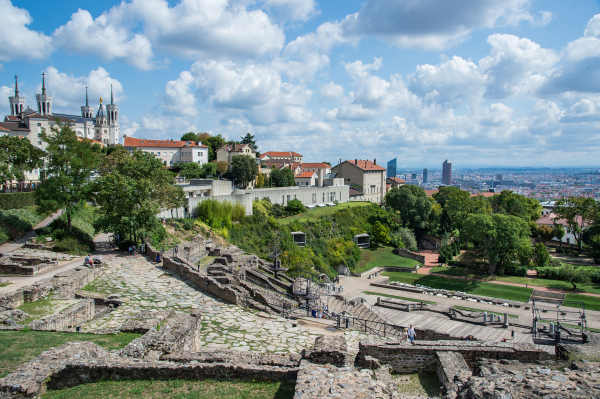 Colline de Fourvière, théâtre romain et basilique