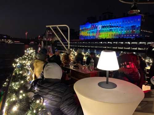 Apéritif spécial Fête des Lumières à bord du Vaporetto