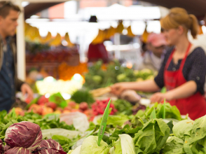 Marché alimentaire © Matej Kastelic/Shutterstock.com